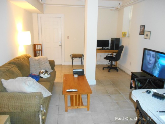 14 Orkney Rd-Unit -B01 in Boston, MA - Building Photo - Building Photo