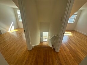 206 Adams St in Newton, MA - Building Photo - Building Photo