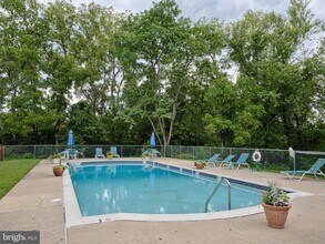 22 Hermitage Dr in New Hope, PA - Building Photo - Building Photo