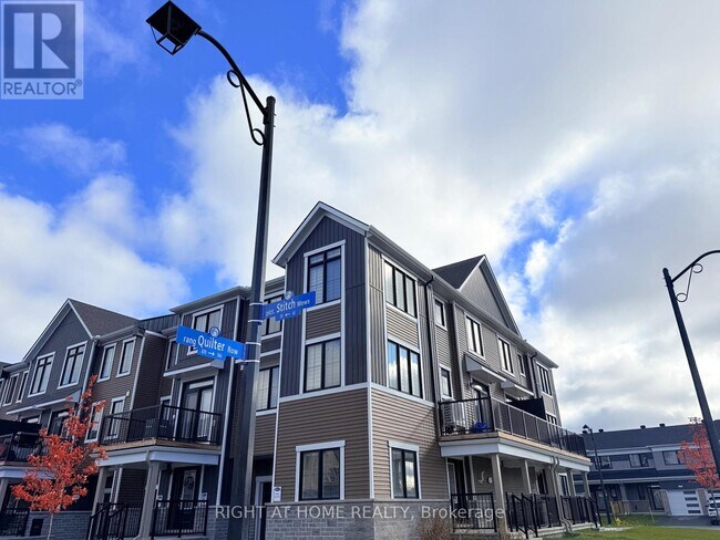 63 Stitch Mews in Ottawa, ON - Building Photo - Building Photo