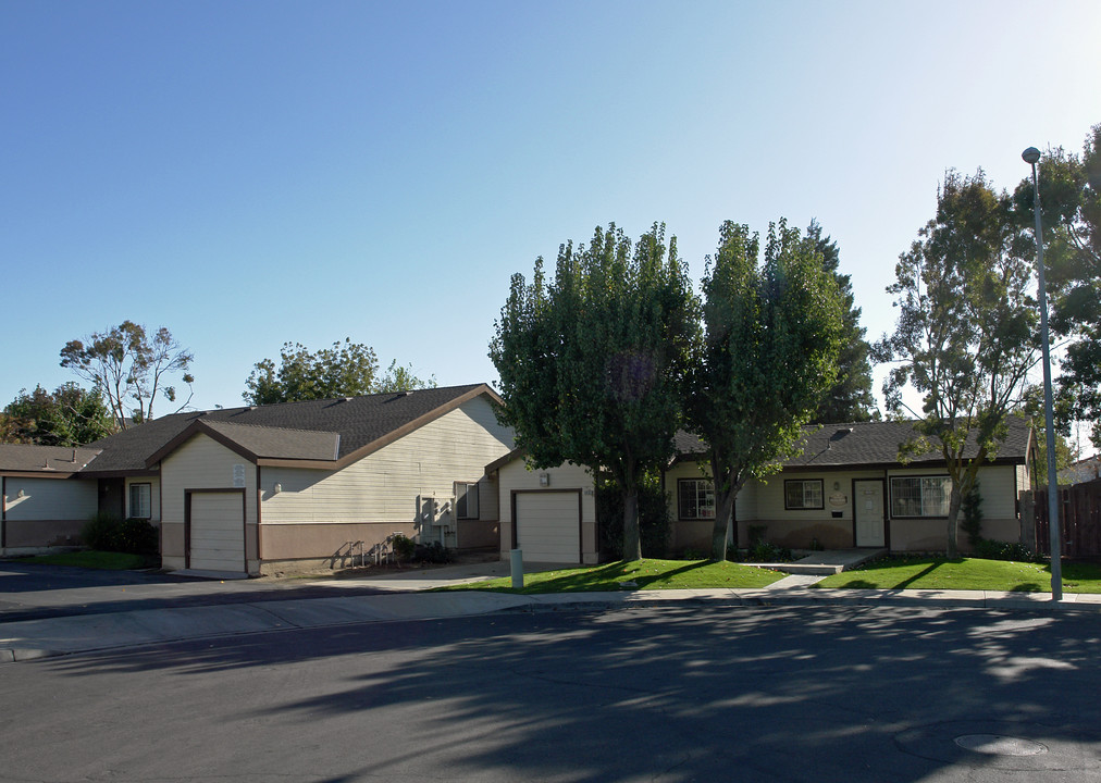 Brierwood Court Apartments in Fresno, CA - Foto de edificio