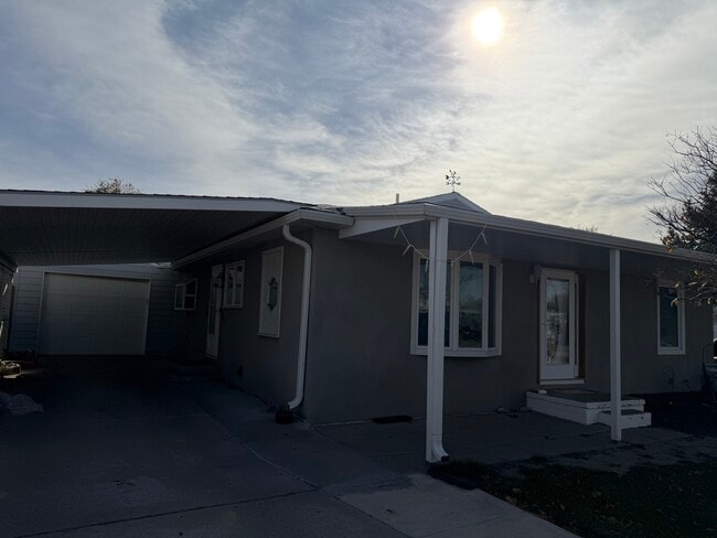 569 Beverly Rd in Sidney, NE - Building Photo - Building Photo