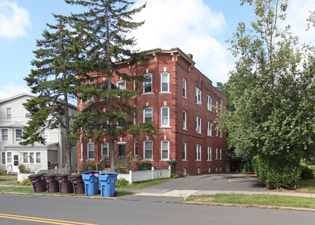 The Capitol View in New Britain, CT - Foto de edificio - Building Photo