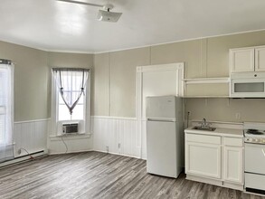 816 Spring Garden St in Greensboro, NC - Building Photo - Building Photo