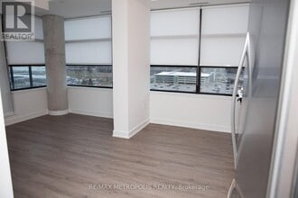 1606 Charles St in Whitby, ON - Building Photo - Building Photo