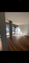 923 W Weed St in Chicago, IL - Building Photo