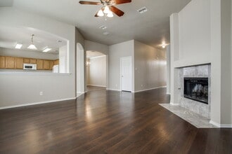 2713 Meadowview Dr in Corinth, TX - Building Photo - Building Photo