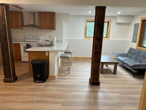 4421 Lake Morey Rd in Fairlee, VT - Building Photo - Building Photo