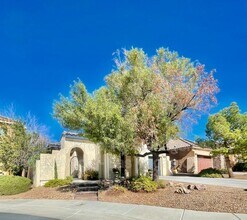 1128 Via Canale Dr in Henderson, NV - Building Photo - Building Photo