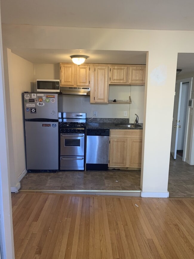 232 Cambridge St, Unit 5