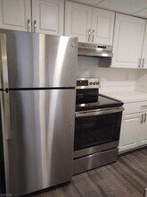5 Village Way in Vernon, NJ - Building Photo - Building Photo