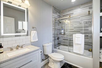 3101 44th St in Sacramento, CA - Building Photo - Building Photo