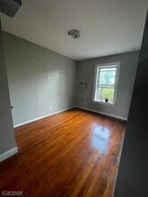 302 Princeton Ave in Jersey City, NJ - Building Photo - Building Photo