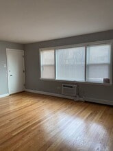 10116 S Pulaski Rd in Oak Lawn, IL - Building Photo - Building Photo