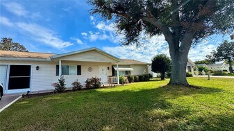 17831 SE 96th Ave in the Villages, FL - Building Photo