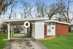 6671 Bitteroot Ln in St. Louis, MO - Building Photo