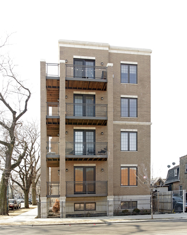 3435 W Belmont Ave in Chicago, IL - Building Photo - Building Photo