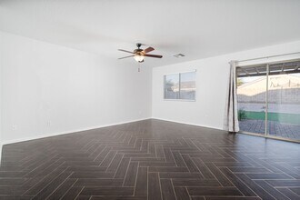 23978 W Wayland Dr in Buckeye, AZ - Building Photo - Building Photo