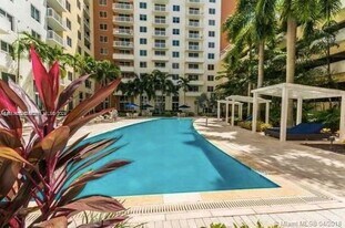 18800 NE 29th Ave in Aventura, FL - Building Photo