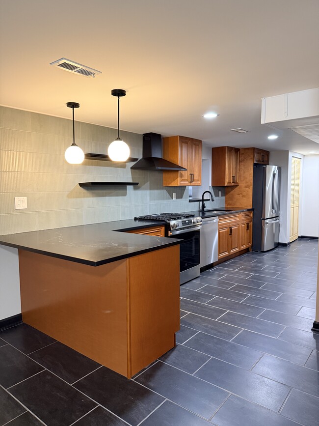 2050 W Cullerton St, Unit Garden