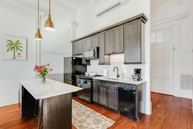 property at 2010 The Strand