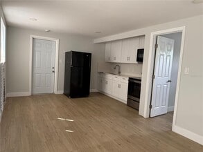 1416 Grand St in Orlando, FL - Building Photo - Building Photo