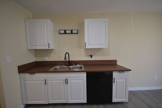 615-617 S Vine St in Marshfield, MO - Building Photo - Building Photo