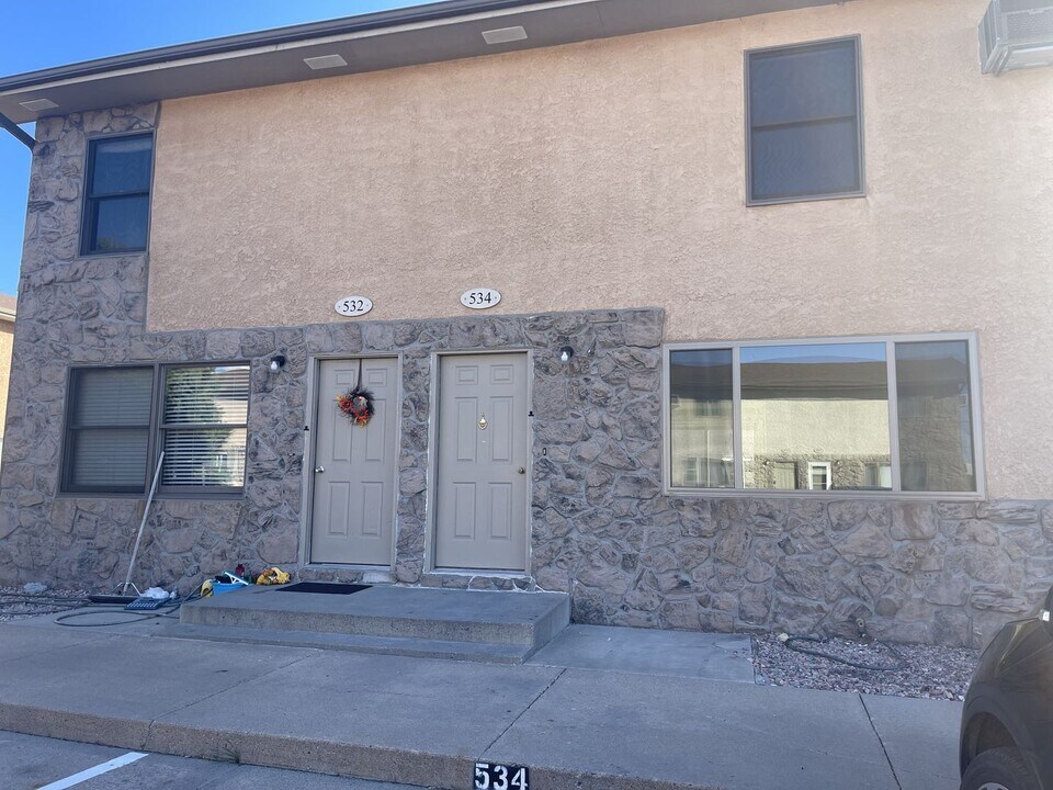 534 W 42nd St in Scottsbluff, NE - Building Photo