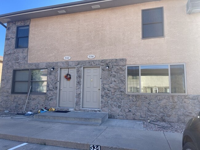 property at 534 W 42nd St