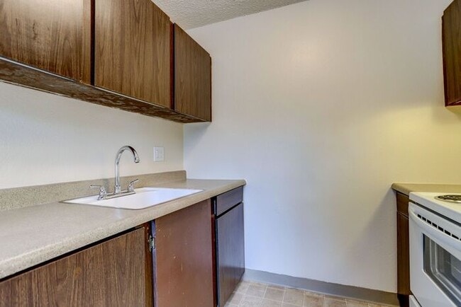 2665 SE 162nd Ave in Portland, OR - Foto de edificio - Building Photo