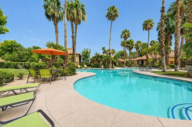 Mariposa Flats Apartments