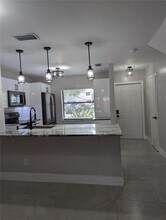 641 NW 105th Way in Pembroke Pines, FL - Building Photo - Building Photo
