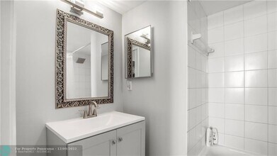 7880 Sonoma Springs Cir, Unit 103 in Lake Worth, FL - Building Photo - Building Photo