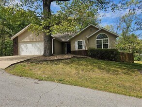 2 Sidebottom Cir in Bella Vista, AR - Building Photo - Building Photo
