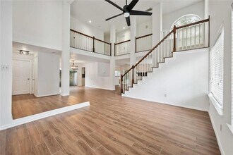 12800 Briar Forest Dr in Houston, TX - Building Photo - Building Photo