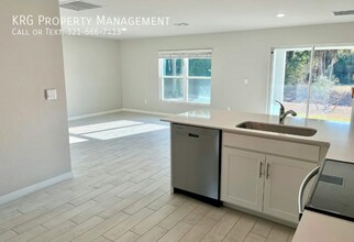 5029 S Rosebud Cir in La Belle, FL - Building Photo - Building Photo