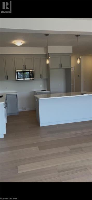 13 Rivergreen Cres in Cambridge, ON - Building Photo - Building Photo