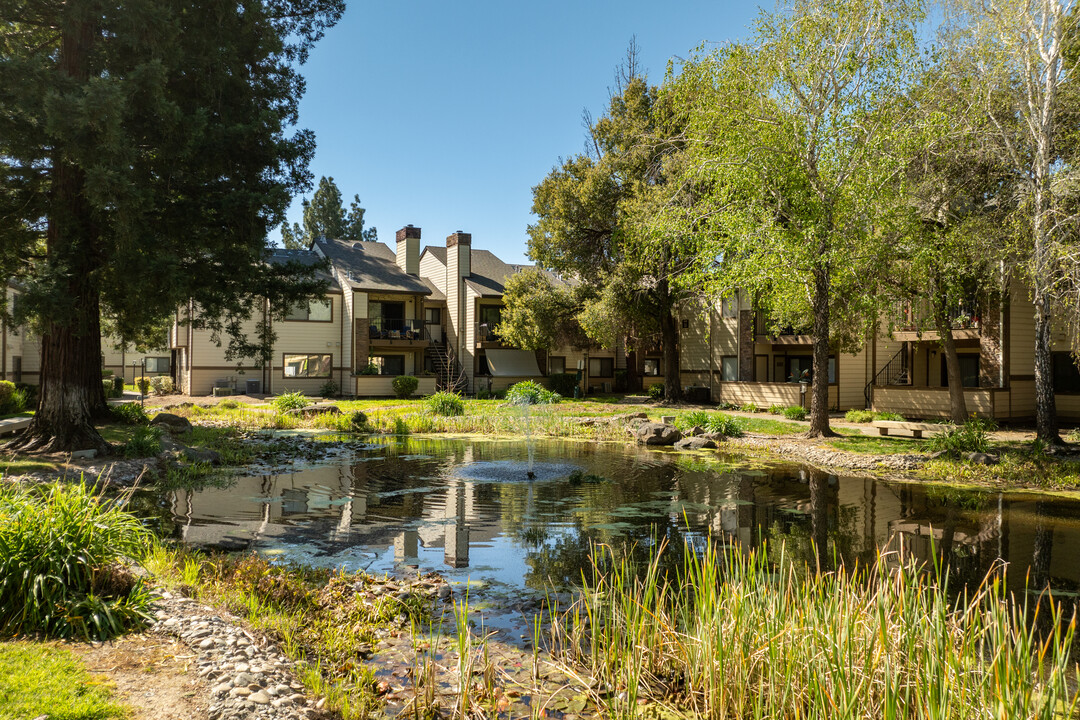 Hidden Creek in Vacaville, CA - Building Photo