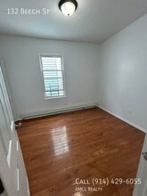 132 Beech St in Yonkers, NY - Building Photo - Building Photo