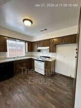 2732 S Sallee Ct in Visalia, CA - Building Photo - Building Photo