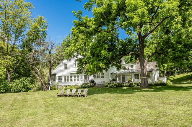 176 Schoolhouse Rd in Staatsburg, NY - Building Photo - Building Photo