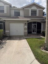 9118 Boca Gardens Pkwy in Boca Raton, FL - Building Photo