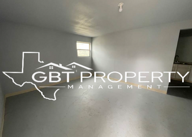 property at 201 E 6th St
