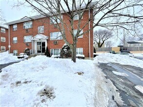 17 Carey Ave in Watertown, MA - Building Photo - Building Photo