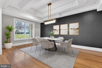 7002 River Oaks Dr in McLean, VA - Building Photo - Building Photo