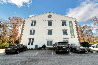 Valley Forge Terrace in Phoenixville, PA - Foto de edificio - Building Photo