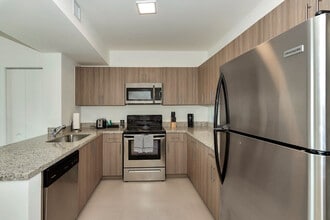 1710 SW 27th Ave in Miami, FL - Building Photo - Building Photo