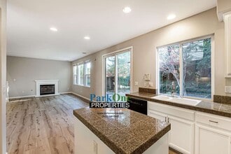 429 Deerhill Dr in San Ramon, CA - Building Photo - Building Photo