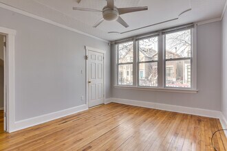1739 N Rockwell St-Unit -1 in Chicago, IL - Building Photo - Building Photo