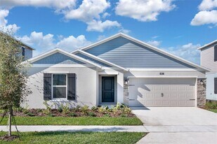 4821 Katrina Dr in Haines City, FL - Building Photo